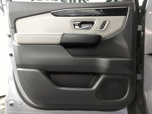 Used 2023 Honda Pilot EX-L image 8