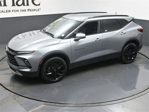 Used 2023 Chevrolet Blazer LT w/ LPO, Black Grille Bar Package image 43