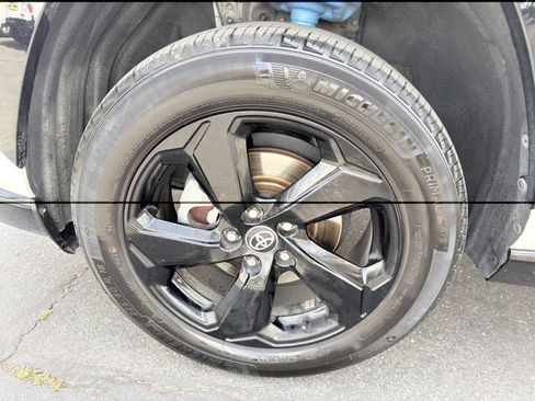 Used 2021 Toyota RAV4 XSE image 30