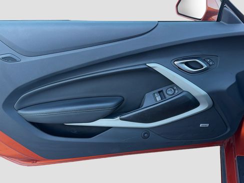 Used 2023 Chevrolet Camaro LT w/ Technology Package image 19