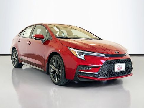 New 2026 Toyota Corolla SE FWD image 3