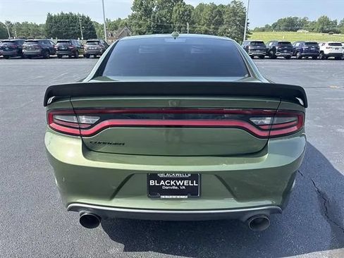 Used 2018 Dodge Charger R/T Scat Pack RWD image 6