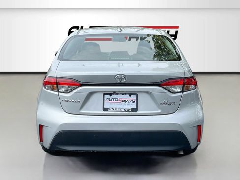 Used 2024 Toyota Corolla LE FWD image 6