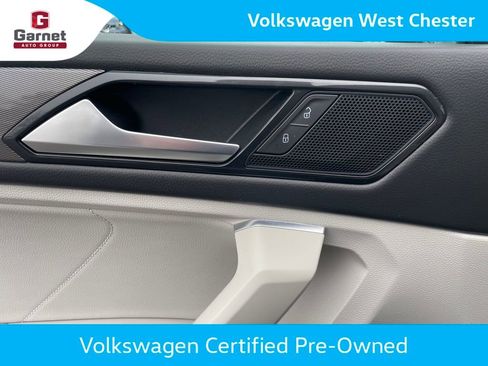 Certified 2023 Volkswagen Tiguan SE w/ Panoramic Sunroof Package AWD/4WD image 31