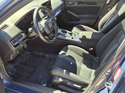 Certified 2025 Honda Civic Sport image 10
