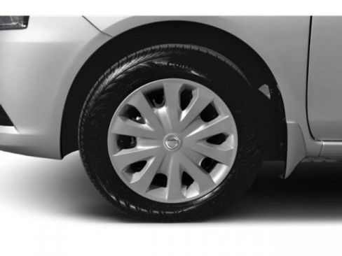 Used 2019 Nissan Versa SV image 14