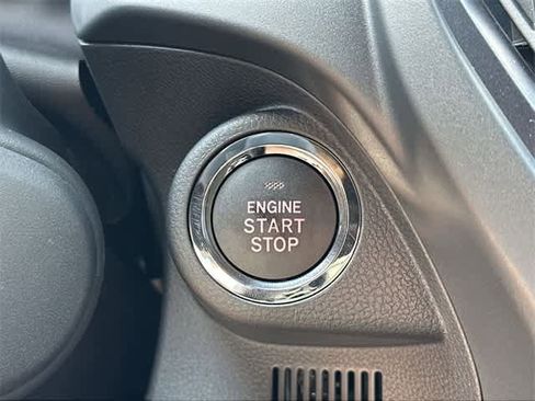 Used 2025 Subaru Forester Limited image 11