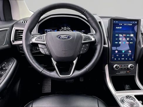 Certified 2023 Ford Edge SEL w/ Convenience Package AWD/4WD image 5