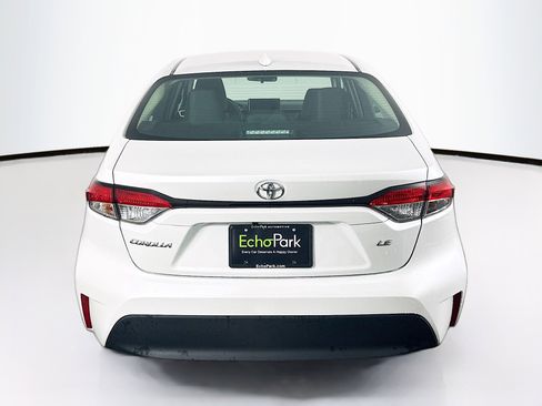 Used 2024 Toyota Corolla LE image 7