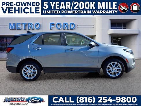 Used 2023 Chevrolet Equinox LT FWD image 2