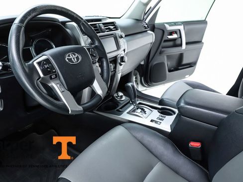 Used 2014 Toyota 4Runner 4WD image 58