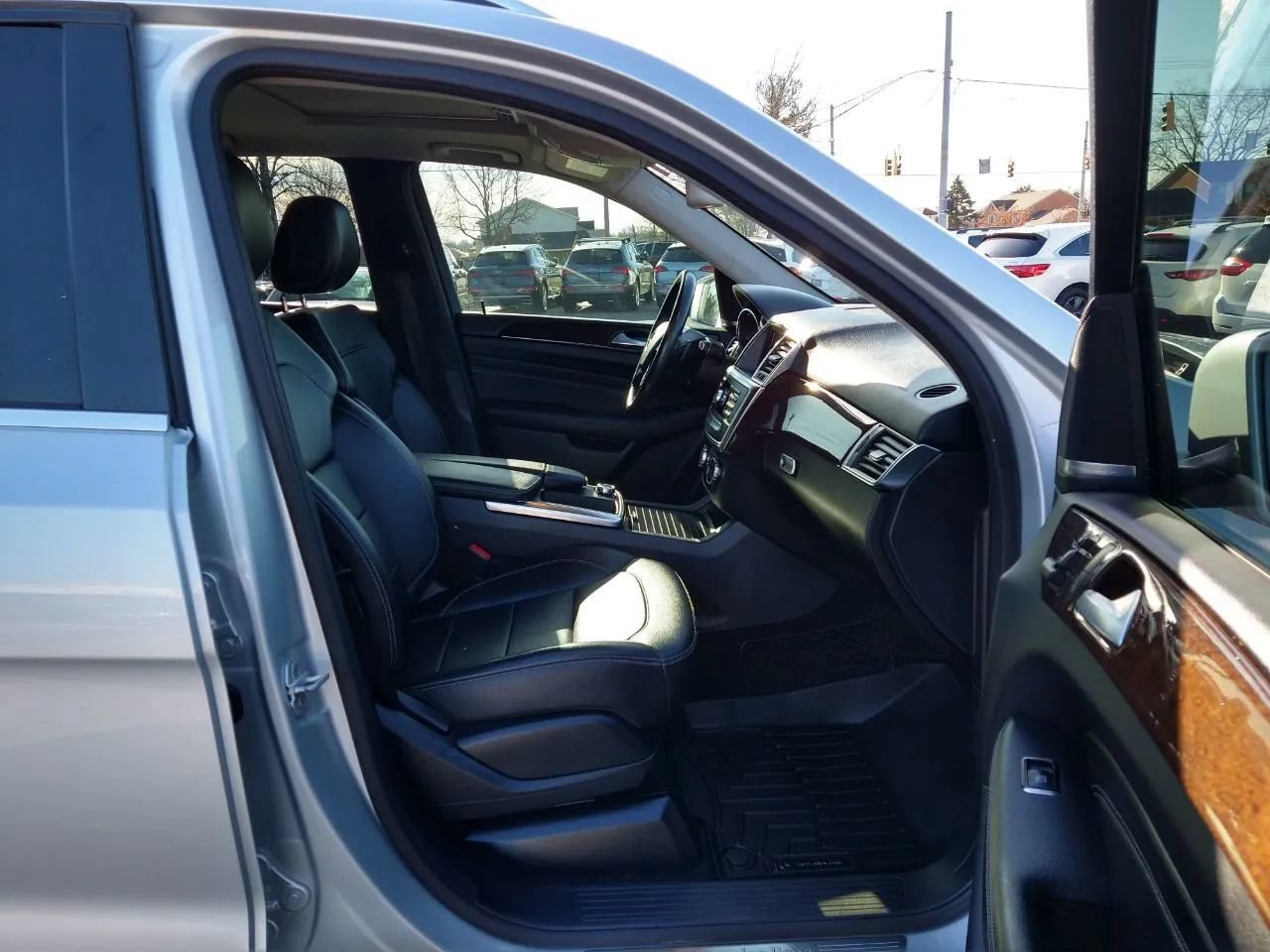 Used 2015 Mercedes-Benz ML 350 4MATIC image 45