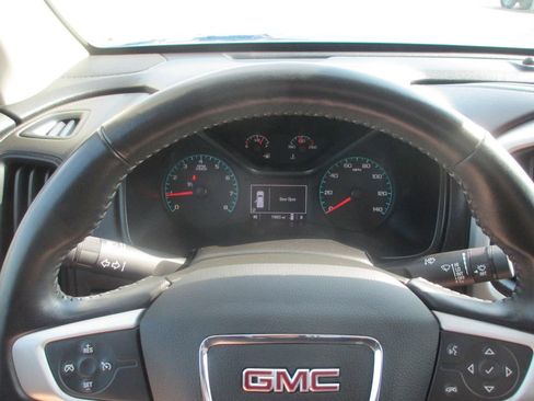 Used 2022 GMC Canyon Elevation image 24