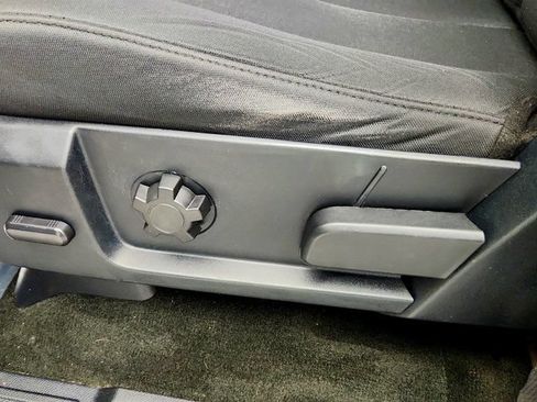 Used 2016 Ford Expedition XLT AWD/4WD image 10