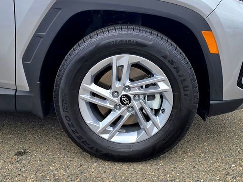 Used 2025 Hyundai Tucson SE image 27
