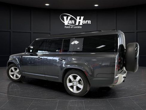 Used 2023 Land Rover Defender 130 First Edition image 3