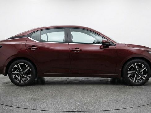 Used 2025 Nissan Sentra SV image 11