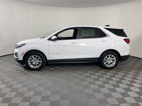 Certified 2024 Chevrolet Equinox LT image 2