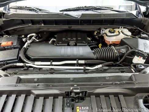 Certified 2025 Chevrolet Silverado 1500 RST w/ Dark Appearance Package image 25