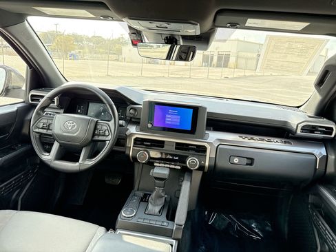 Certified 2025 Toyota Tacoma SR5 image 24