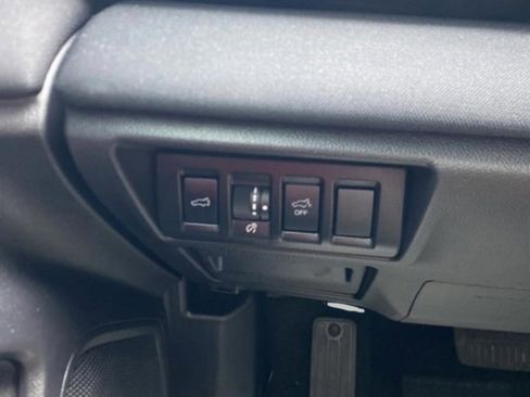 Used 2024 Subaru Outback Premium w/ Popular Package #1A image 18