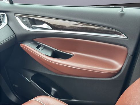 Used 2020 Buick Enclave Avenir w/ Avenir Technology Package image 25