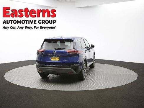 Used 2022 Nissan Rogue SV image 37