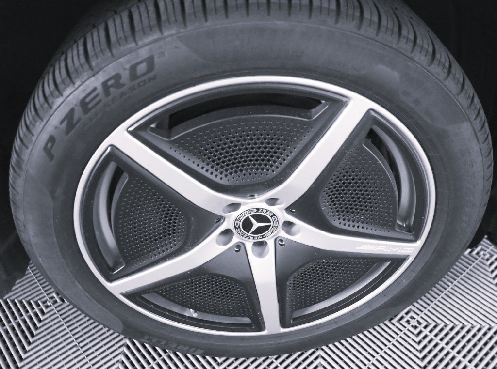 Certified 2023 Mercedes-Benz EQE 500 4MATIC SUV image 7