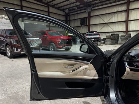 Used 2014 BMW 528i Sedan image 11