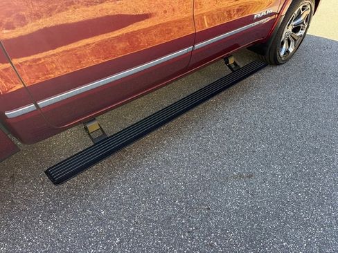 Used 2020 RAM 1500 Limited image 8