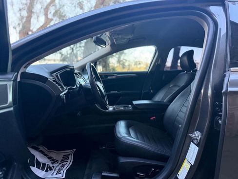 Used 2018 Ford Fusion Energi SE image 9