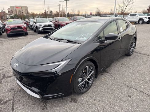 New 2026 Toyota Prius XLE image 25