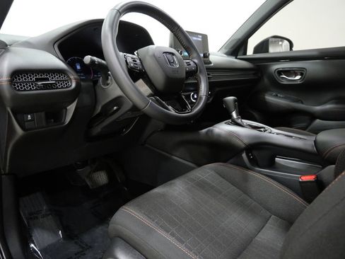 Used 2025 Honda HR-V Sport image 10