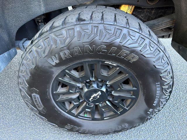 Used 2024 Chevrolet Silverado 2500 ZR2 AWD/4WD image 19