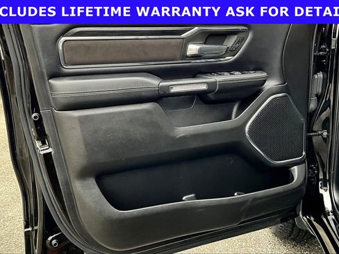 Used 2024 RAM 1500 Laramie AWD/4WD image 17