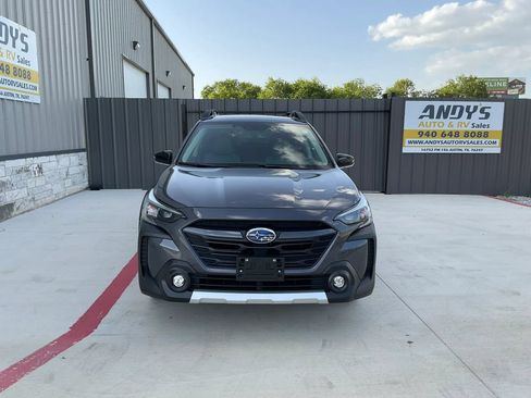 Used 2025 Subaru Outback Limited AWD/4WD image 2