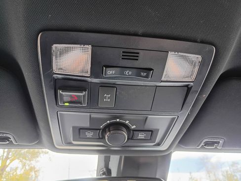 Used 2021 Toyota Tacoma TRD Off-Road image 28