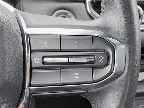 Used 2024 GMC Canyon Elevation RWD image 27