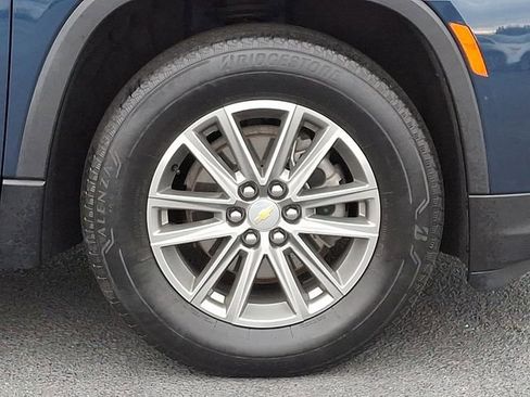 Used 2023 Chevrolet Traverse LT AWD/4WD image 11