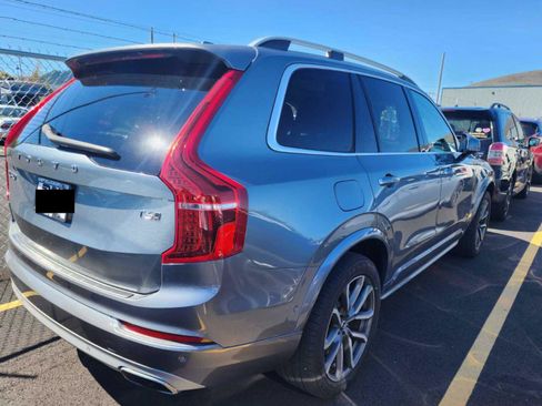 Used 2019 Volvo XC90 T6 Momentum w/ Protection Package Premier AWD/4WD image 9