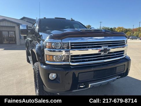 Used 2017 Chevrolet Silverado 2500 High Country w/ Duramax Plus Package image 32