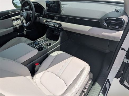 New 2025 Honda Pilot EX-L image 31