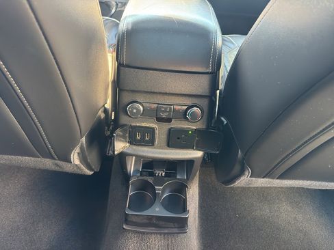 Used 2018 Ford Explorer Platinum image 24