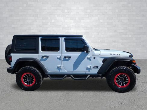 Used 2024 Jeep Wrangler Unlimited Sport AWD/4WD image 3