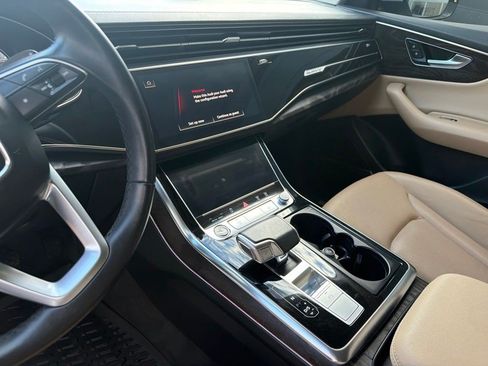Used 2021 Audi Q8 Prestige AWD/4WD image 16