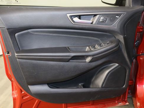 Used 2022 Ford Edge Titanium image 22