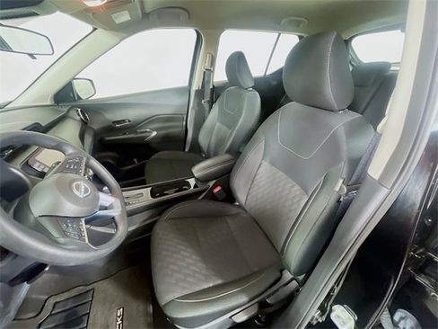 Used 2024 Nissan Kicks SV w/ Exterior Package image 20