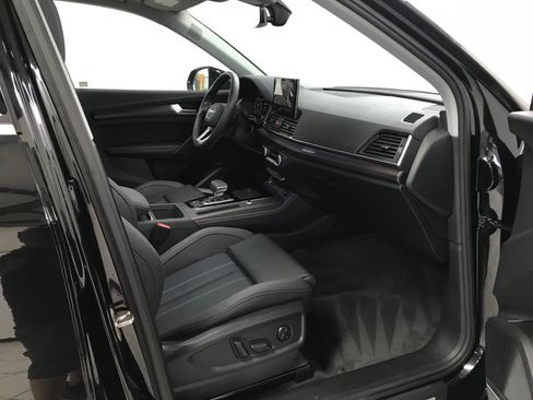 Used 2023 Audi Q5 2.0T Prestige w/ Prestige Package AWD/4WD image 17