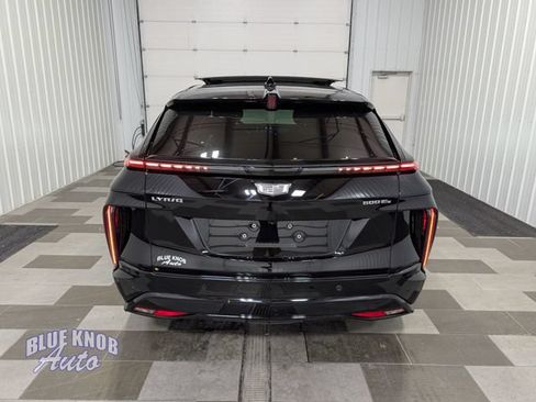 Used 2024 Cadillac Lyriq Sport AWD/4WD image 3