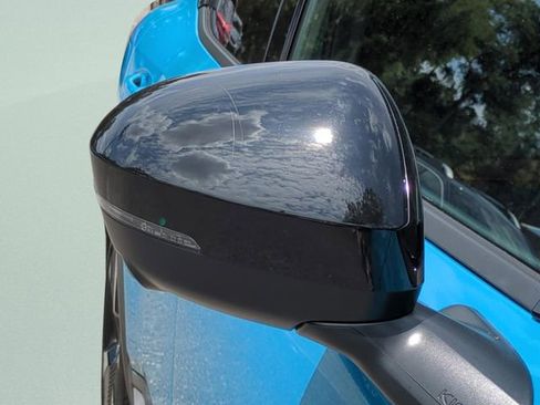 Used 2025 Nissan Kicks SR FWD image 26